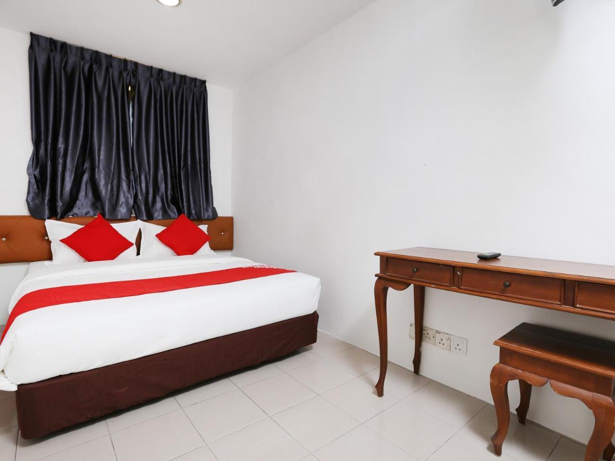 Oyo 89672 Eg Hotel Jj Johor Bahru Exterior foto